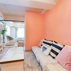 アパート 三軒茶屋, 東京都
